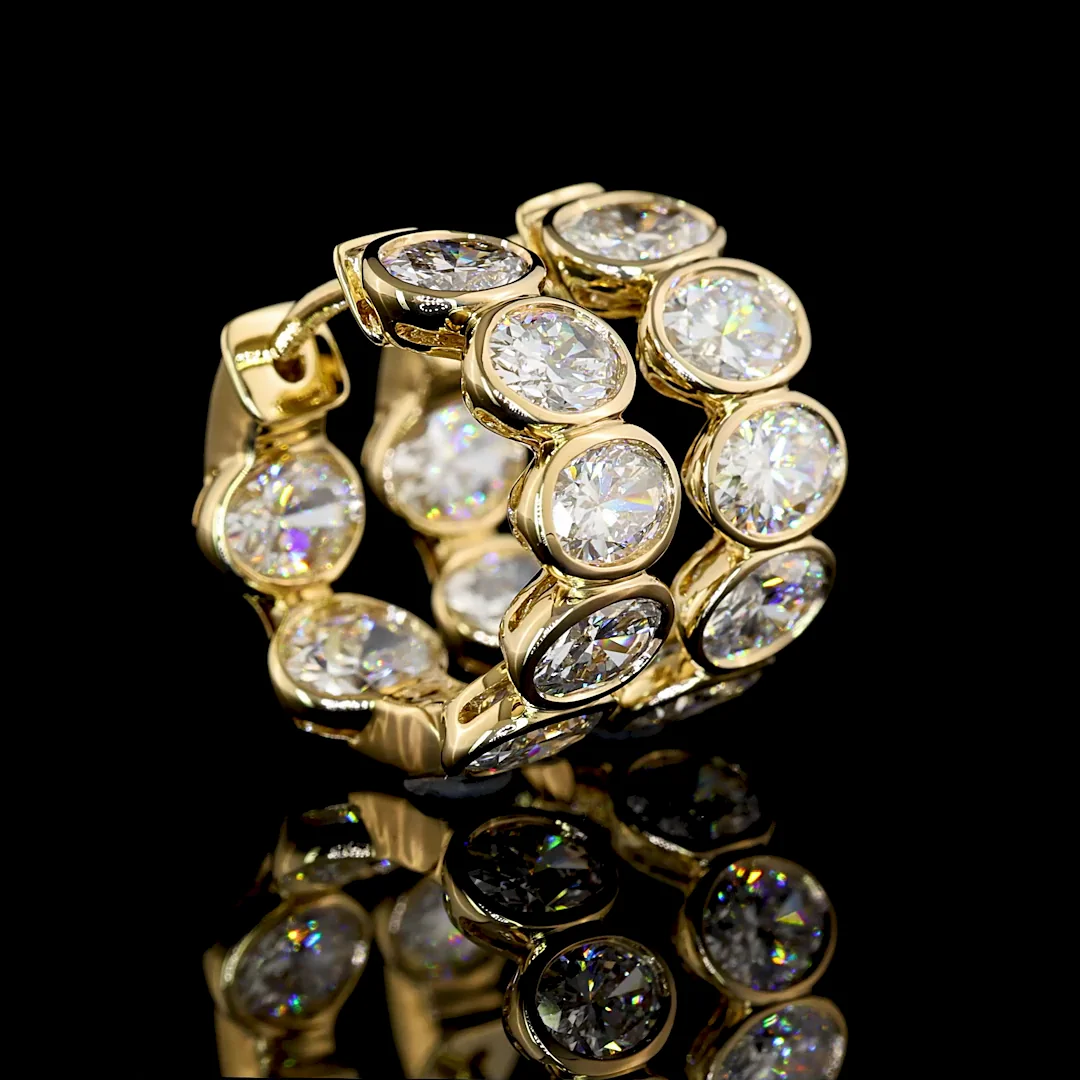 2.34 Cts 14k Yellow Gold Oval Shape Huggies Earring - Video