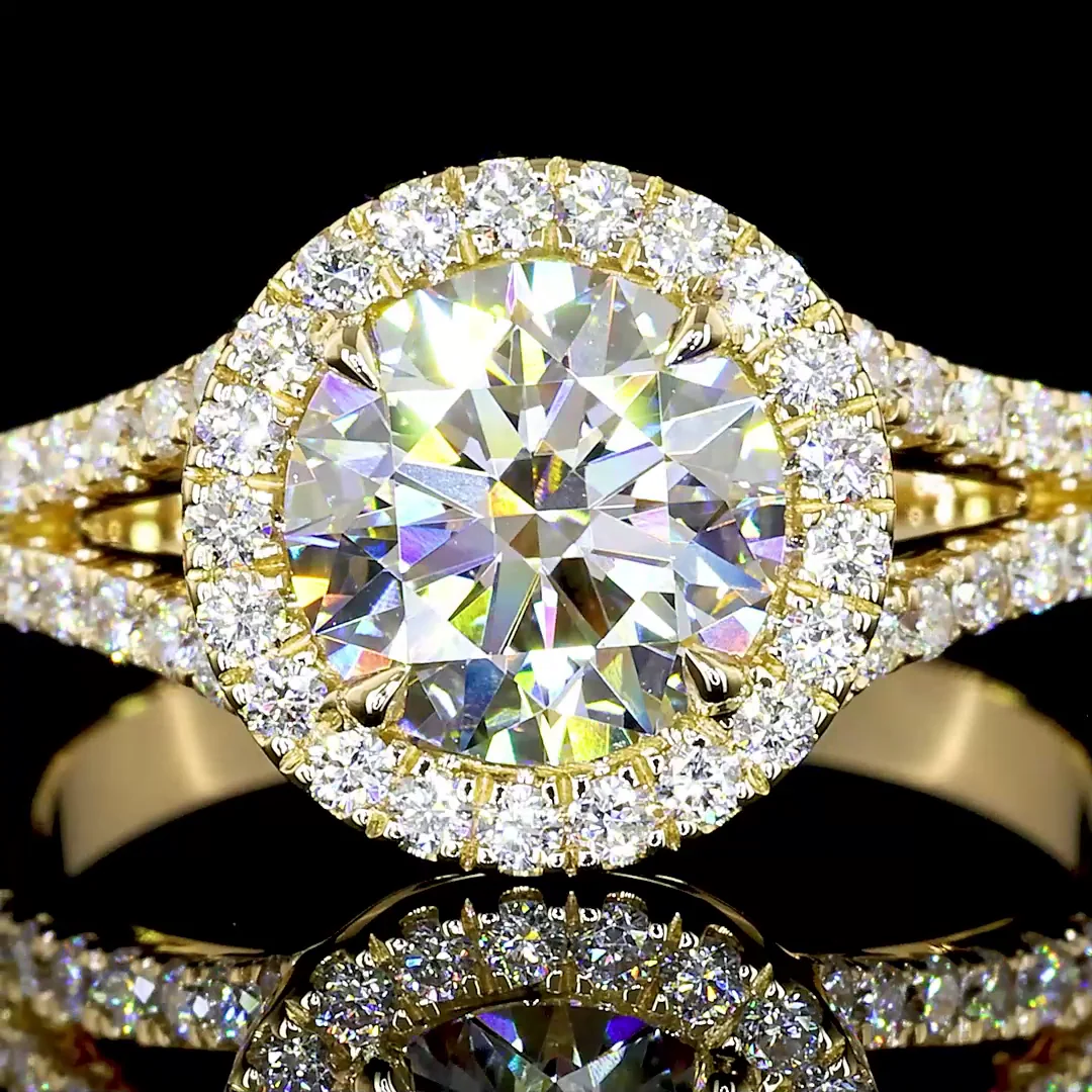 4.96 Cts 14k Yellow Gold Round Shape Split Shank Ring - Image 3