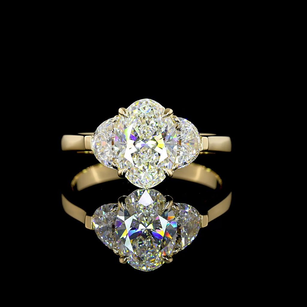 2.19 Cts 14k Yellow Gold Oval Shape 3 Stones Ring - Video