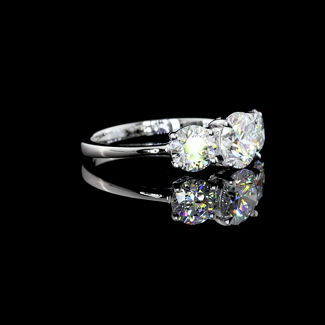 3.04 Cts Platinum Round Shape 3 Stones Ring - Image 2