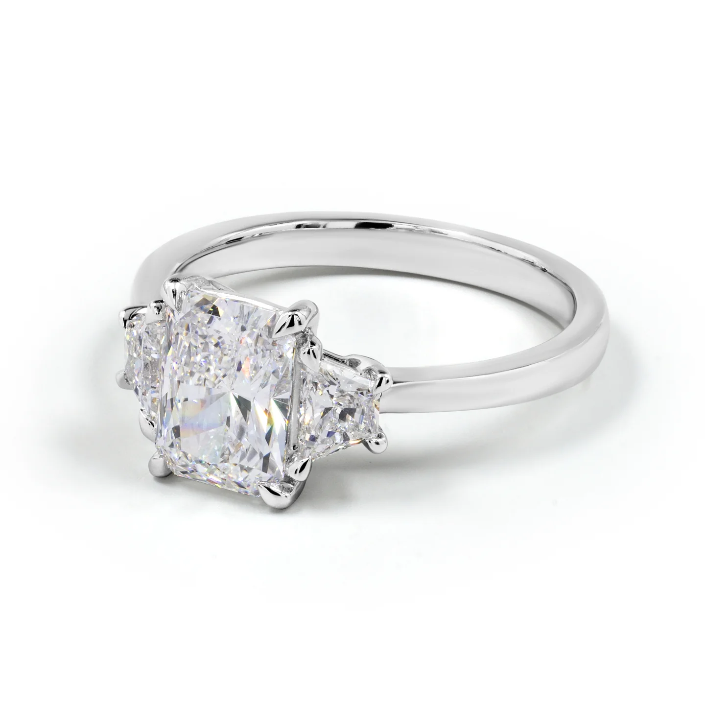 3.86 Cts Platinum Radiant Shape 3 Stones Ring - Image 3