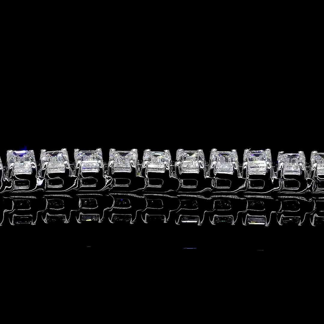 12.7 Cts 14k White Gold Emerald Shape Tennis Bracelet - Image 4