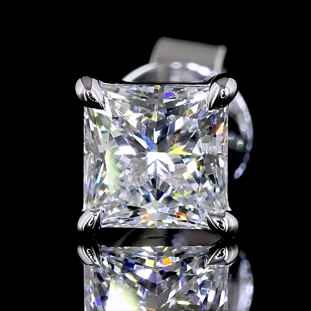 1.01 Cts 18k White Gold Princess Shape Studs Earring - Image 2