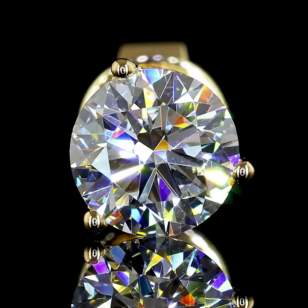 0.78 Cts 18k Yellow Gold Round Shape Martini Earring - Image 2