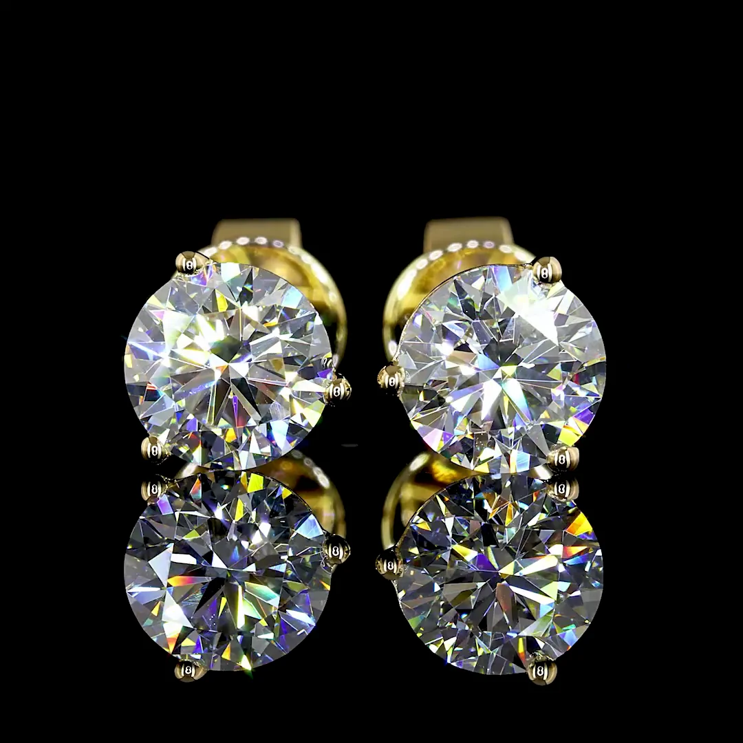 0.78 Cts 18k Yellow Gold Round Shape Martini Earring - Video