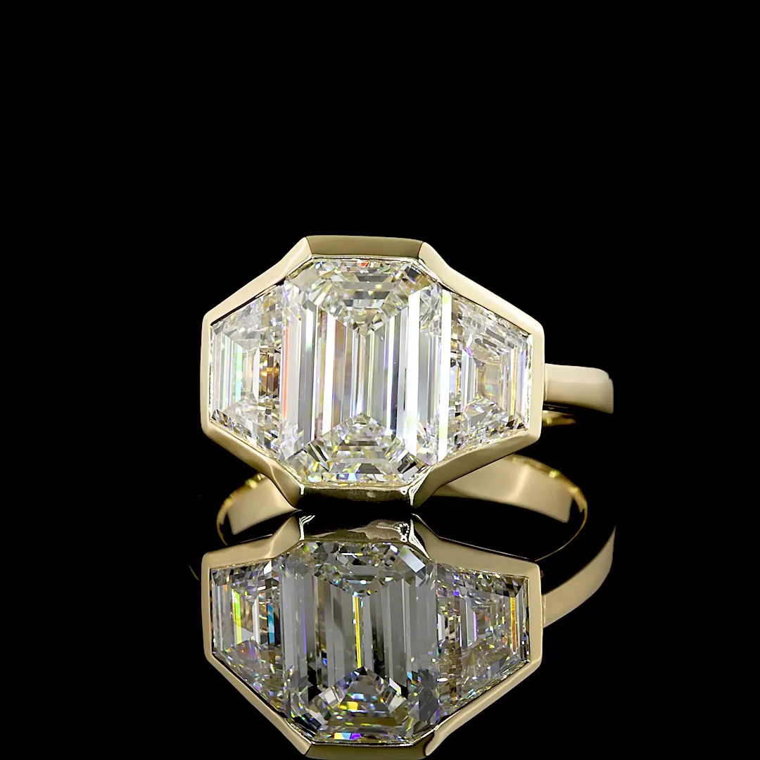 4.53 Cts 14k Yellow Gold Emerald Shape 3 Stones Ring - Video