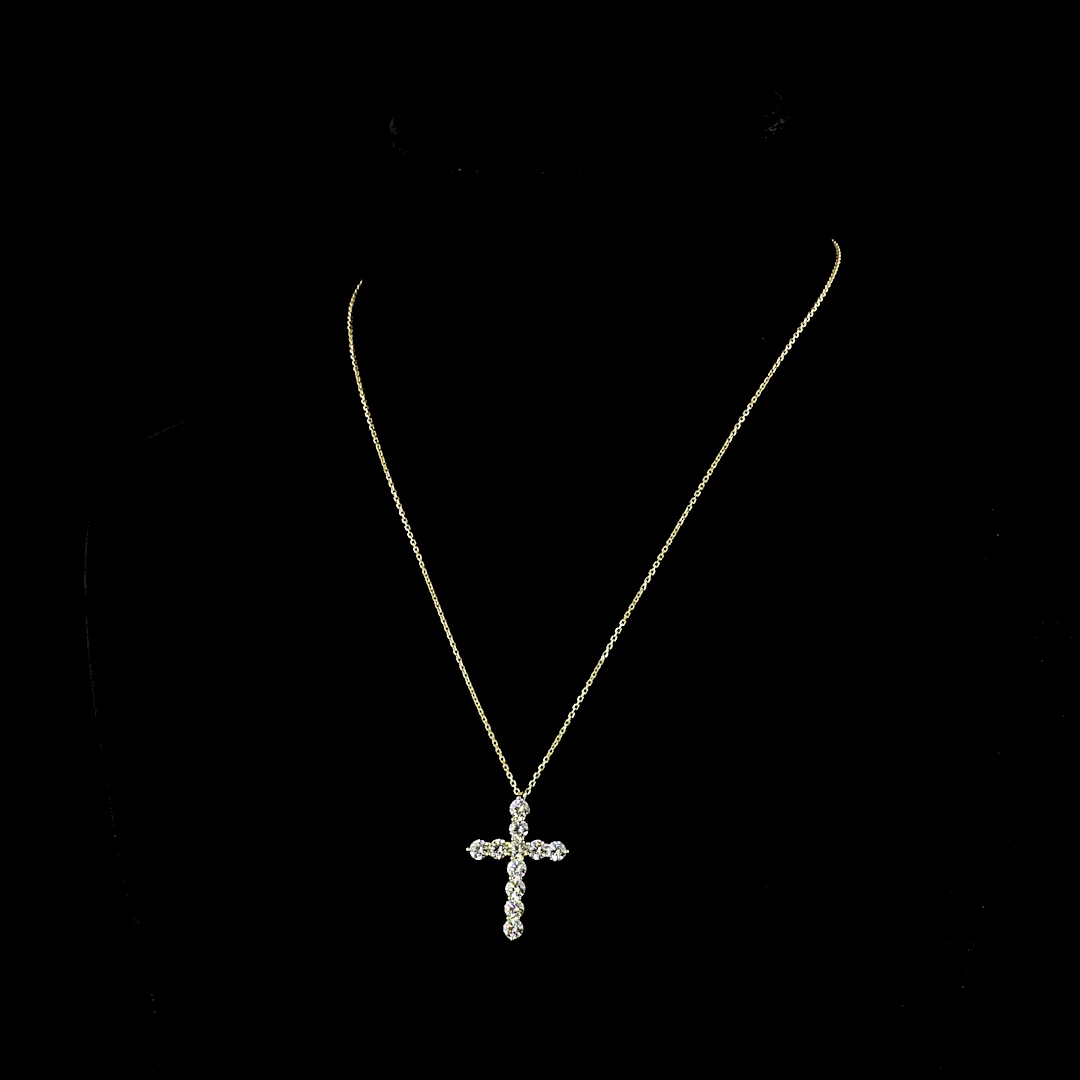 1.91 Cts 14k Yellow Gold Round Shape Symbol Pendant - Video