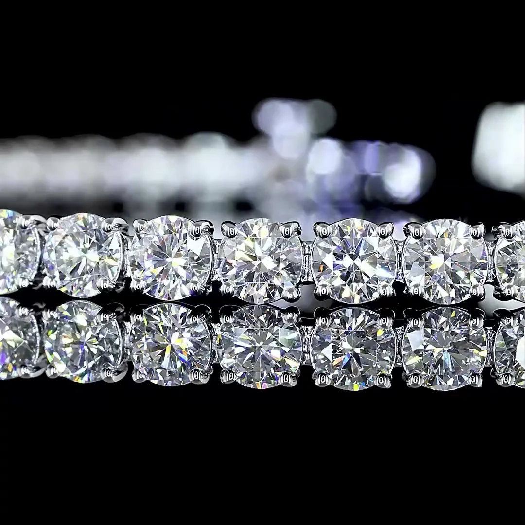 7.09 Cts 14k White Gold Round Shape Tennis Bracelet - Image 2