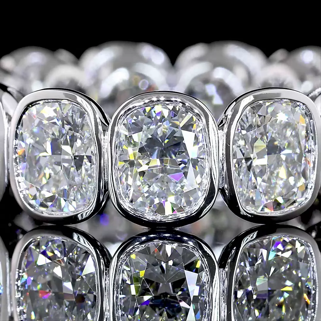 7.33 Cts 14k White Gold Cushion Brilliant Shape Eternity Band Eternity Band - Image 3