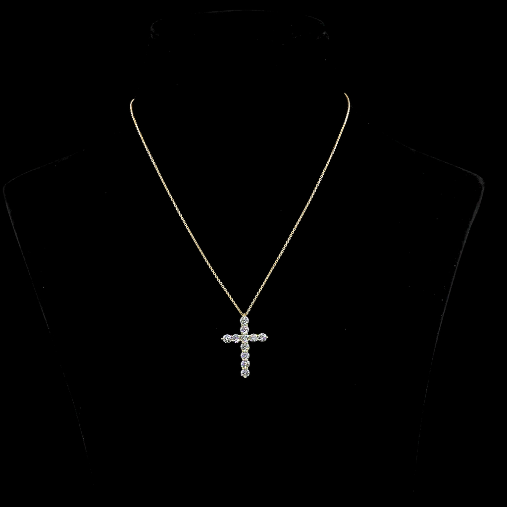 1.92 Cts 14k Yellow Gold Round Shape Symbol Pendant - Video