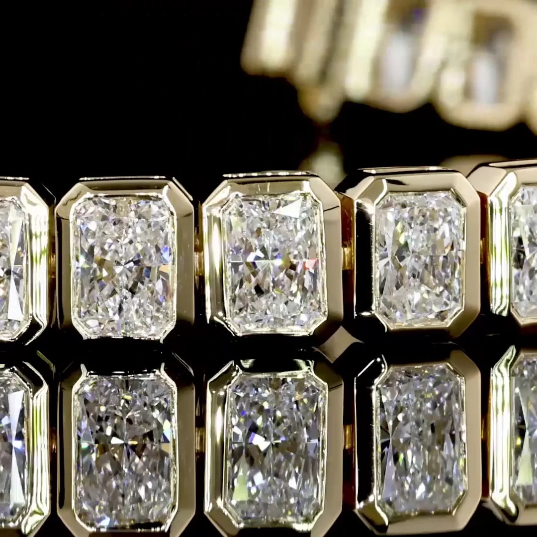 11 Cts 14k Yellow Gold Radiant Shape Tennis Bracelet - Image 2