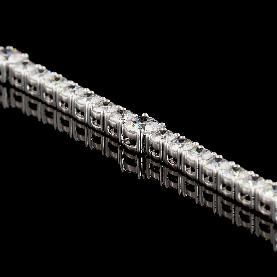 4.31 Cts 14k White Gold Round Shape Station Line Tennis Bracelet - Image 4