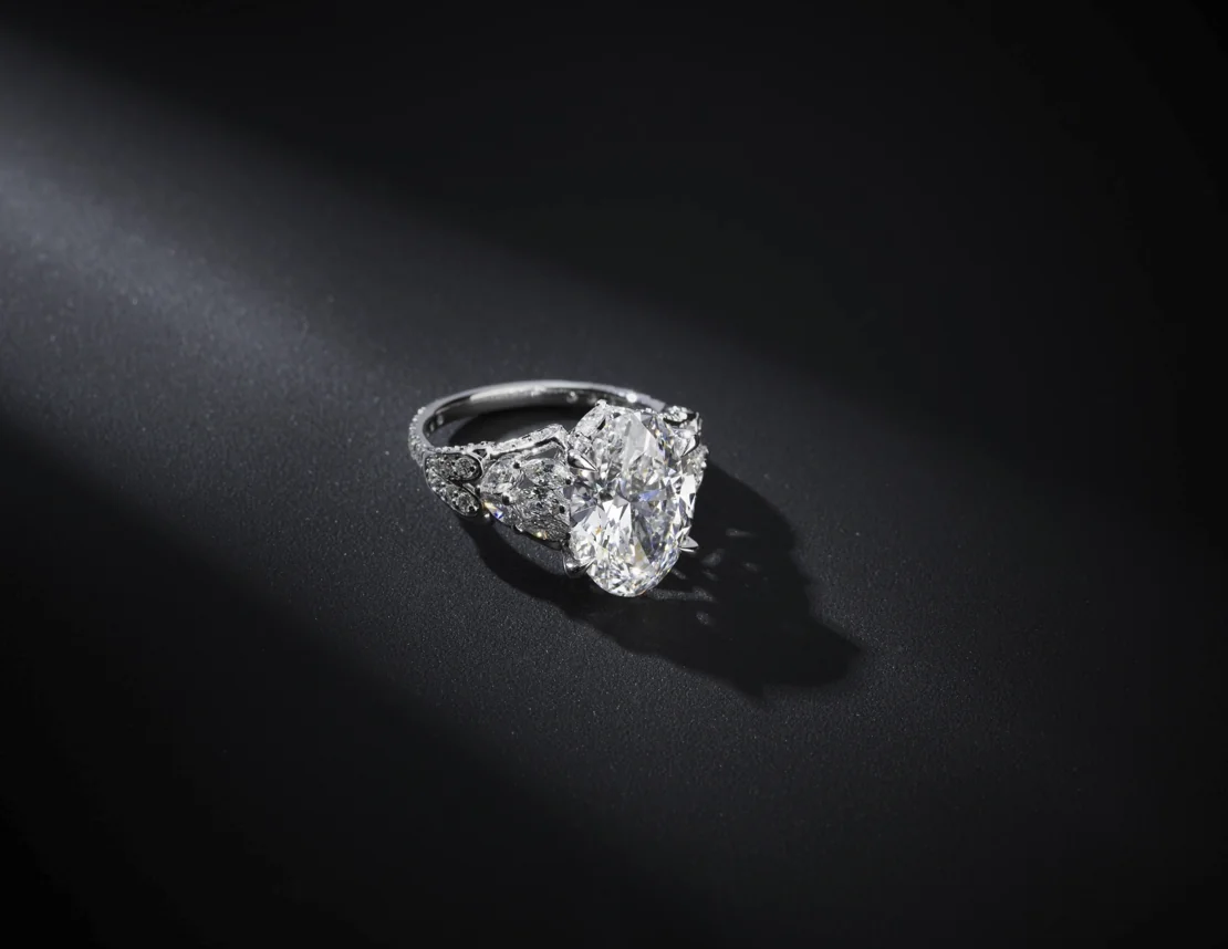 6.45 Cts 14k White Gold Oval Shape Special Ring - Image 2