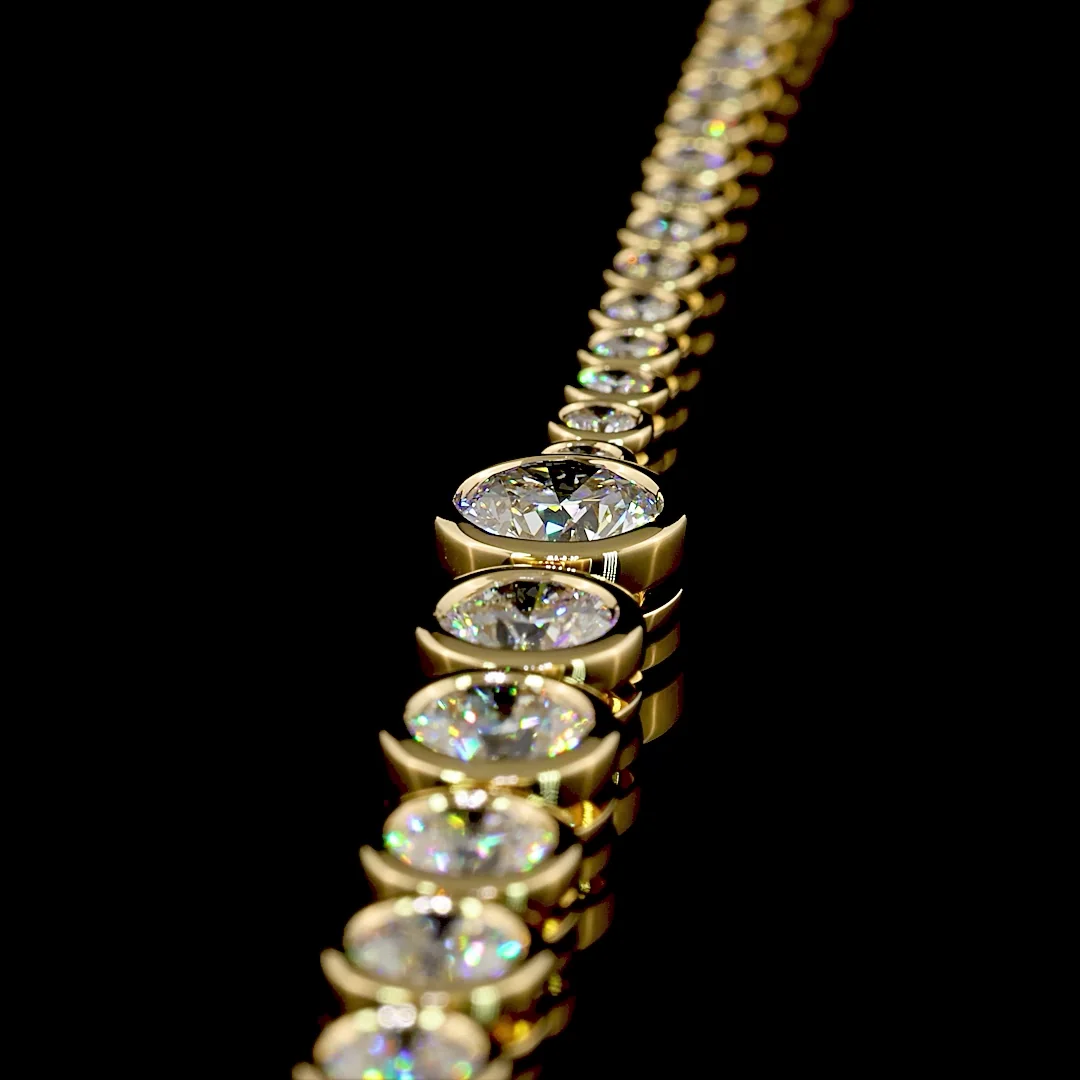 10.44 Cts 18k Yellow Gold Round Shape Riviera Necklace - Image 4