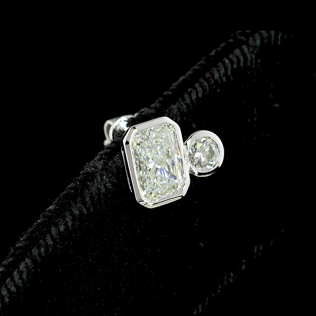 1.45 Cts 14k White Gold Round Shape Studs Earring - Image 2