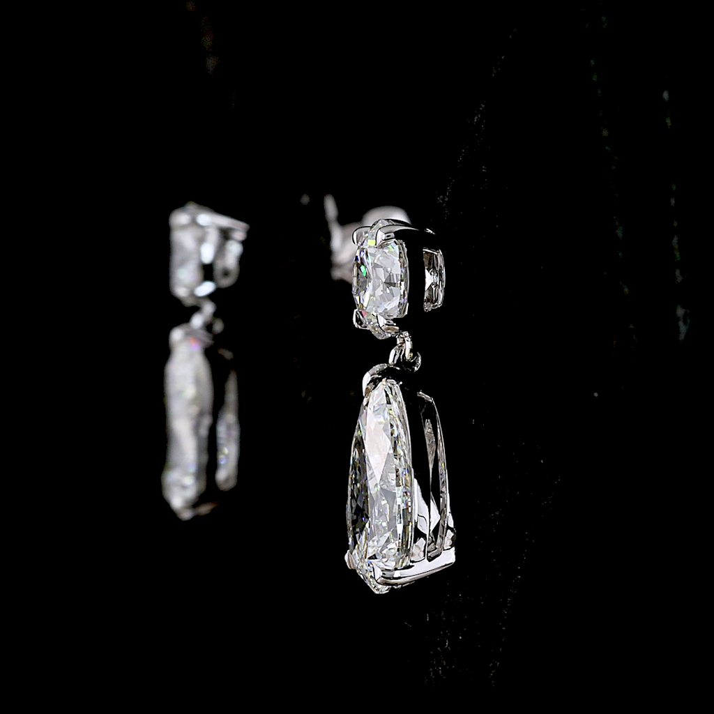 5.1 Cts 14k White Gold Pear Shape Hanging Earring - Image 2