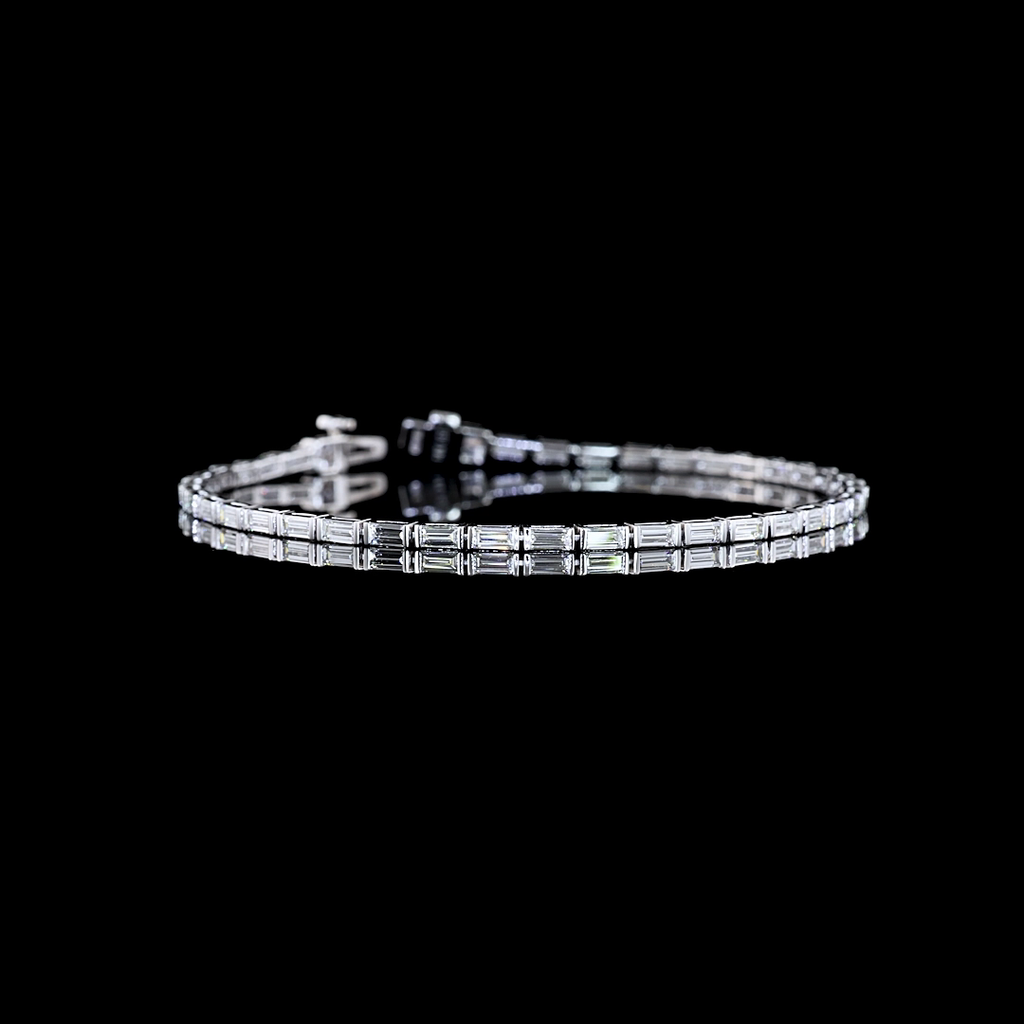 3.08 Cts 14k White Gold Baguette Shape Tennis Bracelet - Video