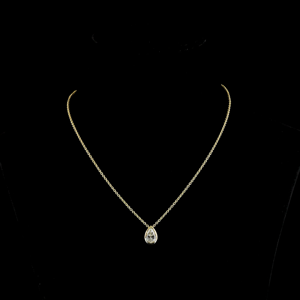 1.6 Cts 14k Yellow Gold Pear Shape Solitaire Pendant - Video