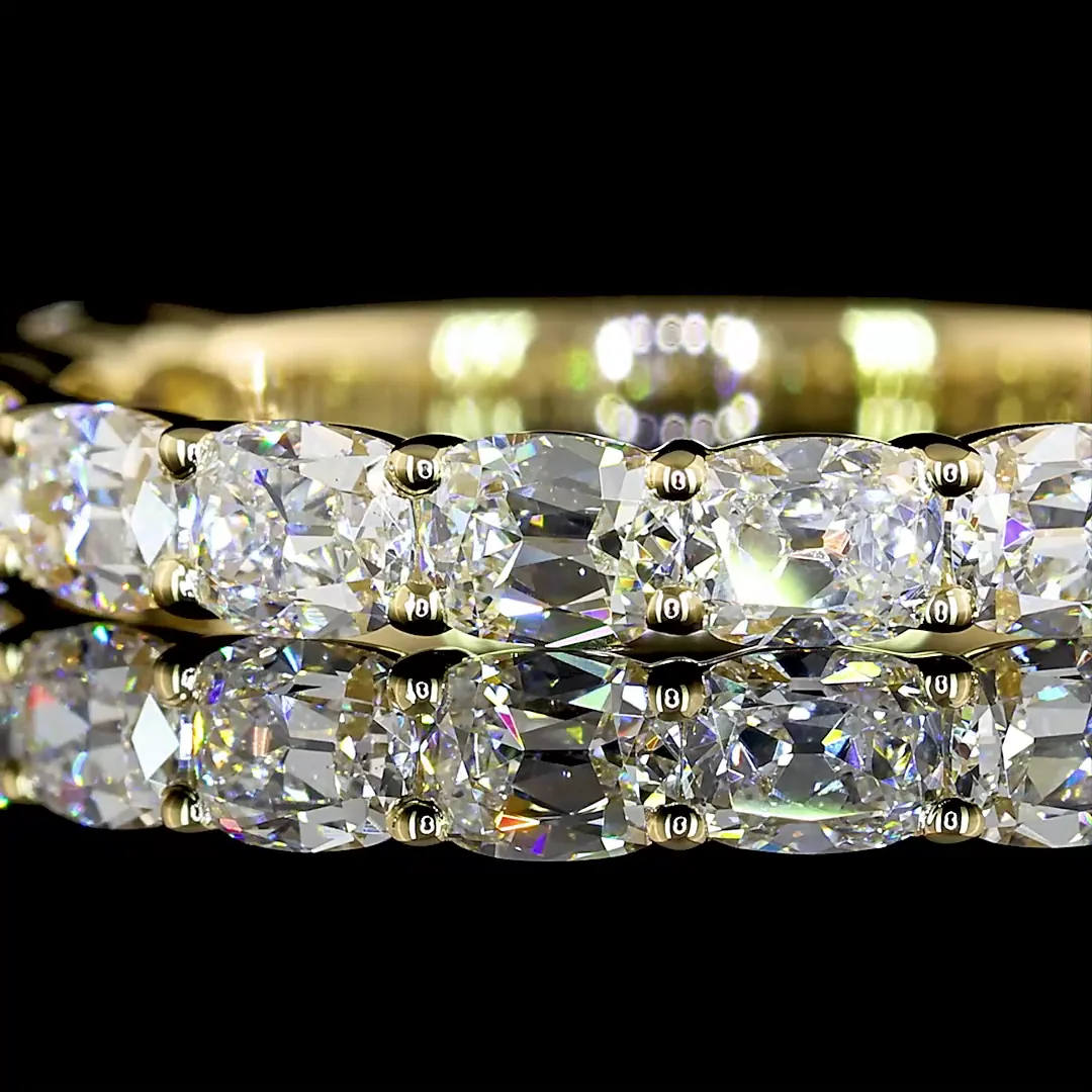 1.38 Cts 14k Yellow Gold Antique Cushion Shape 3/4 Band Eternity Band - Image 3