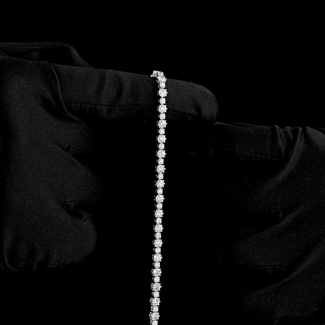 5.82 Cts 14k White Gold Round Shape Station Line Tennis Bracelet - Image 3