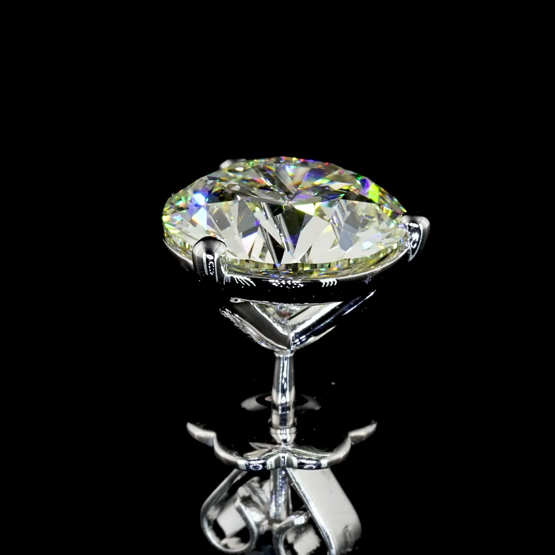 2.86 Cts 14k White Gold Round Shape Martini Earring - Image 4