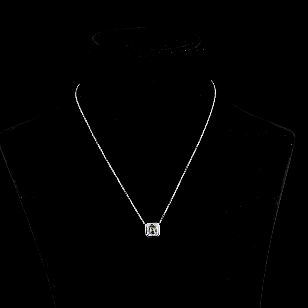 3.06 Cts 14k White Gold Asscher Shape Solitaire Pendant - Video
