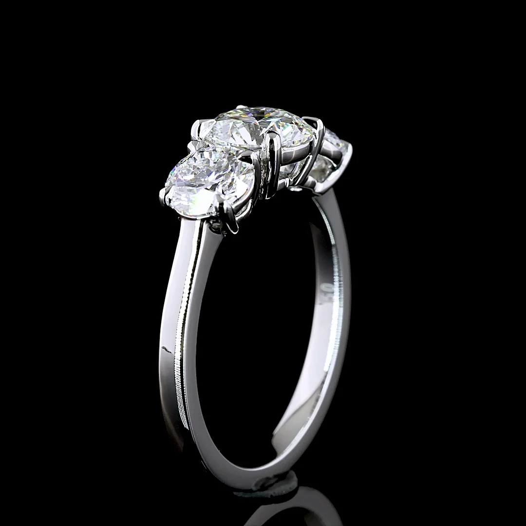 2.15 Cts Platinum Round Shape 3 Stones Ring - Image 4