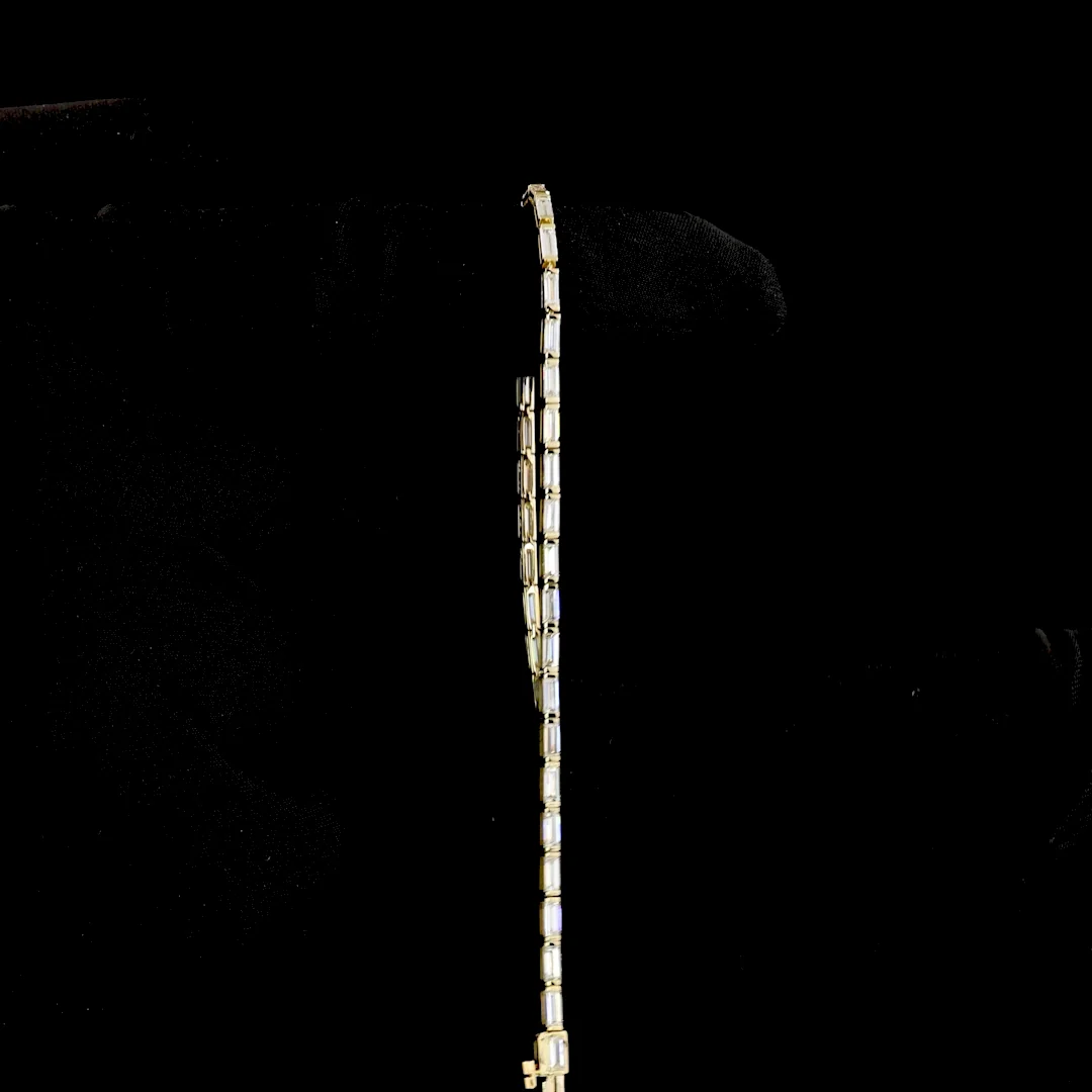 2.75 Cts 14k Yellow Gold Baguette Shape Tennis Bracelet - Image 3