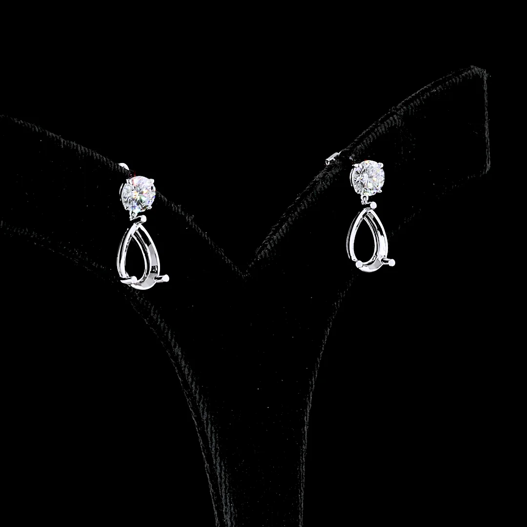 5.22 Cts 14k White Gold Pear Shape Hanging Earring - Video