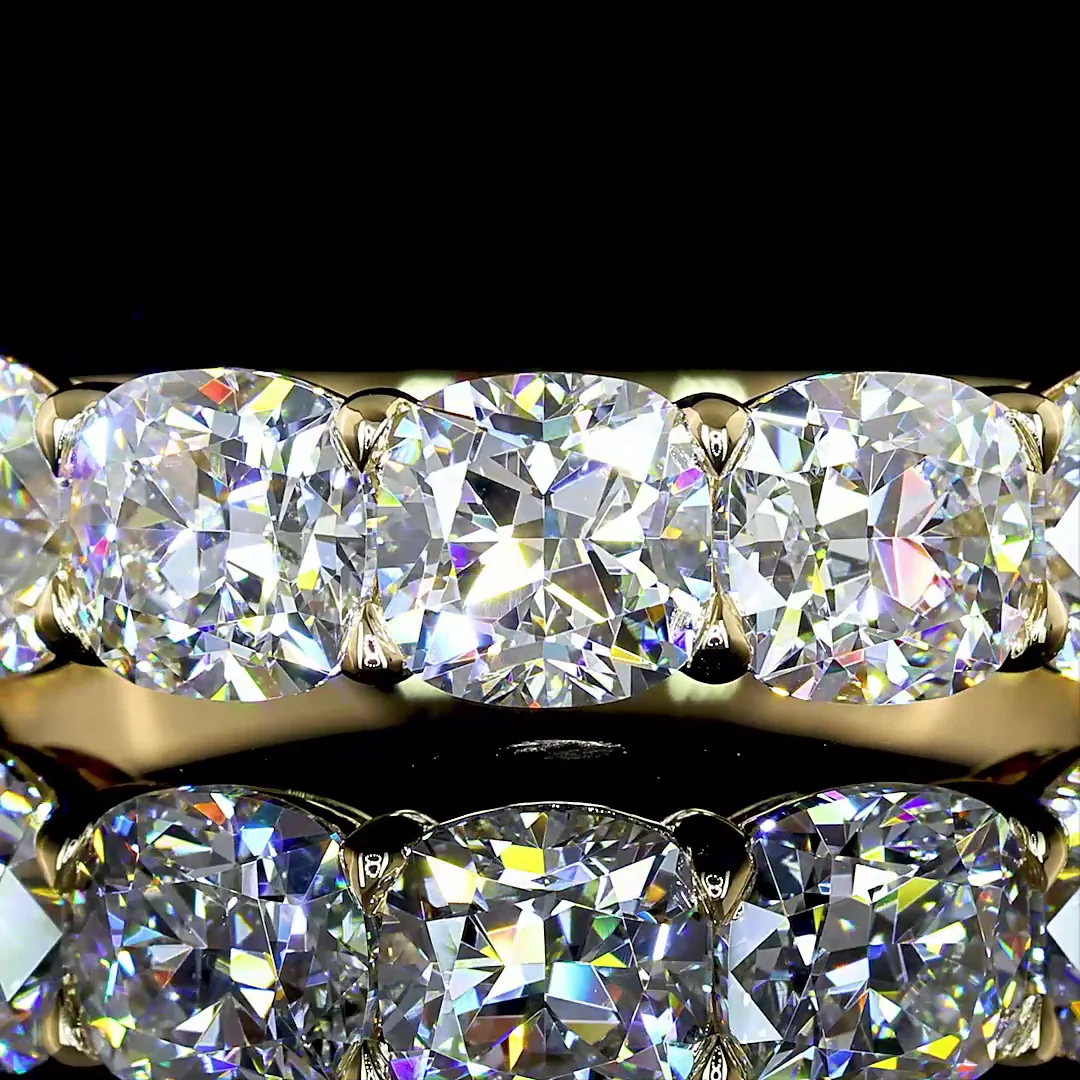 3.2 Cts 14k Yellow Gold Square Cushion Brilliant Shape 7 Stones Eternity Band - Image 3