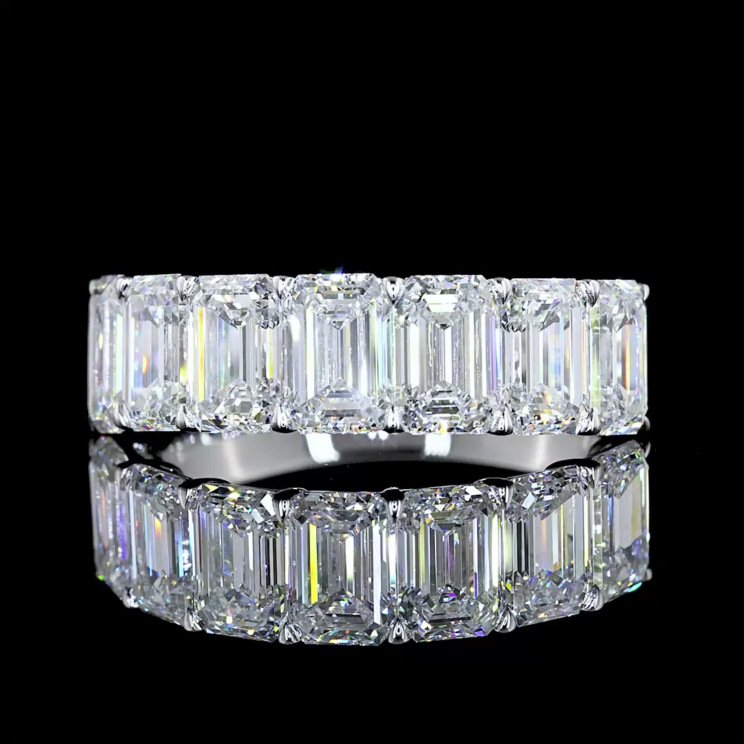 4.1 Cts 14k White Gold Emerald Shape 7 Stones Eternity Band - Video
