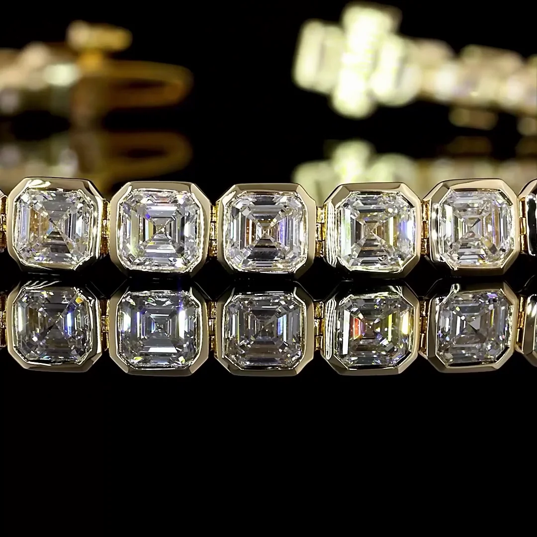 8.22 Cts 14k Yellow Gold Asscher Shape Tennis Bracelet - Image 2