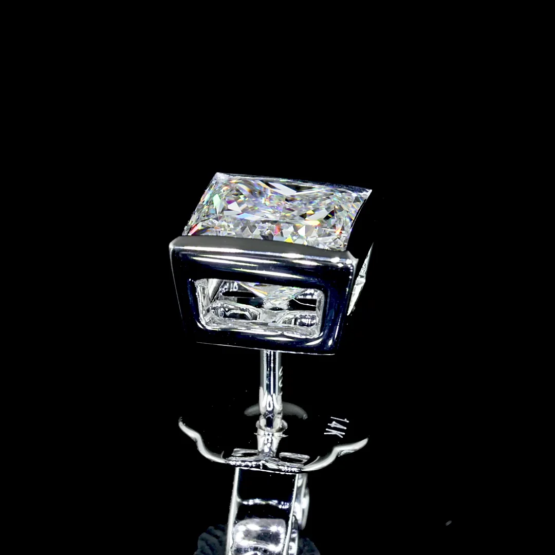 2.08 Cts 14k White Gold Princess Shape Studs Earring - Image 4