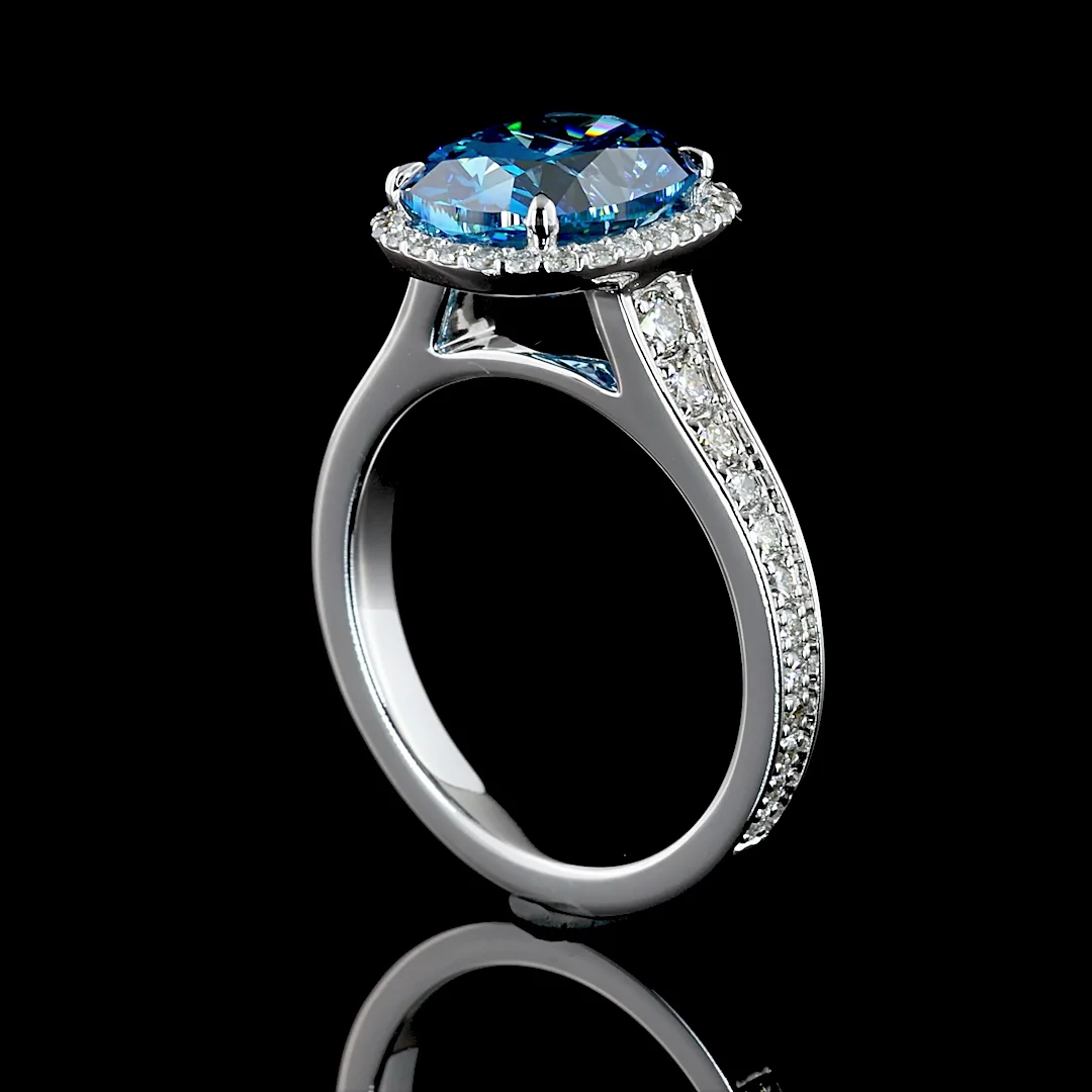 3.78 Cts 18k White Gold Cushion Brilliant Shape Halo Ring - Image 2