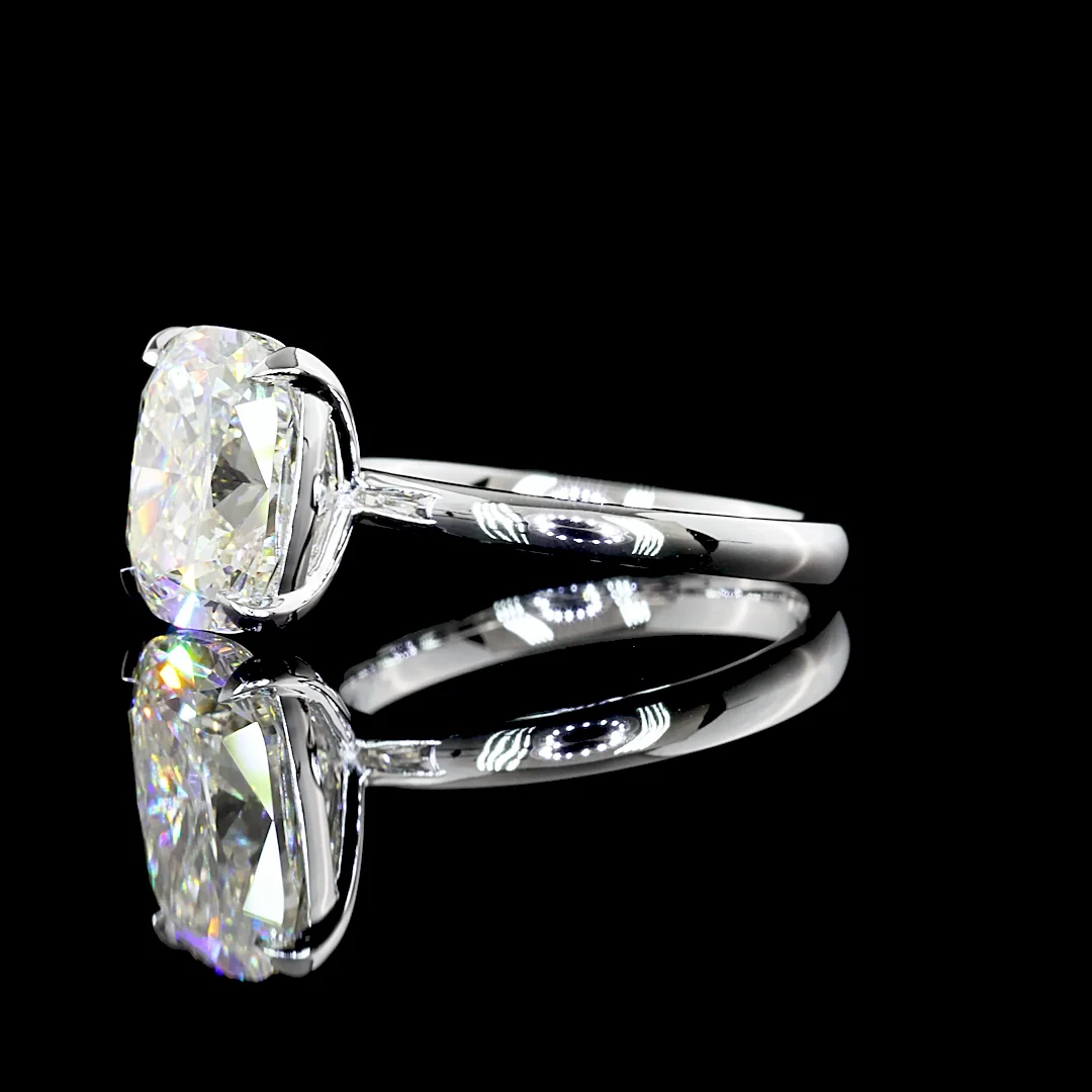 4.07 Cts 14k White Gold Cushion Modified Shape Solitaire Ring - Image 2