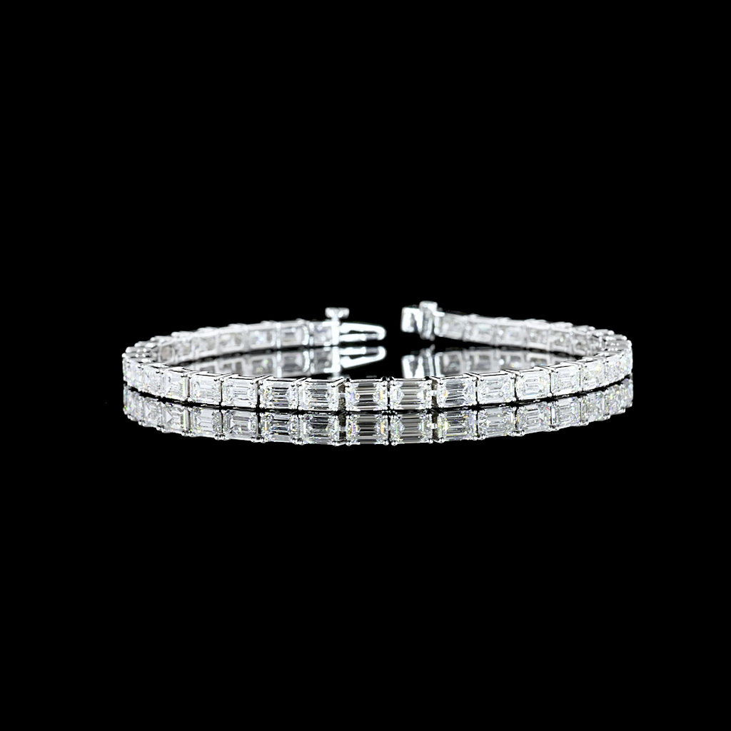 10.33 Cts 18k White Gold Emerald Shape Tennis Bracelet - Video