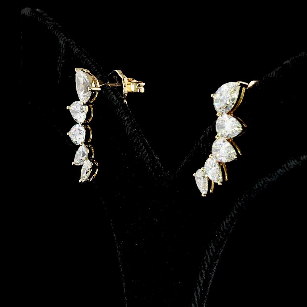 3.84 Cts 18k Yellow Gold Pear Shape Crawler Earring - Image 2