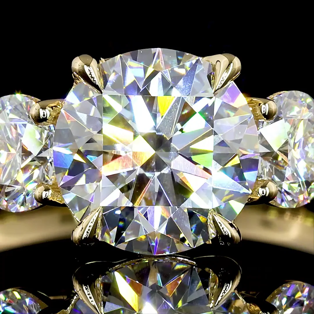 2.21 Cts 14k Yellow Gold Round Shape 3 Stones Ring - Image 2