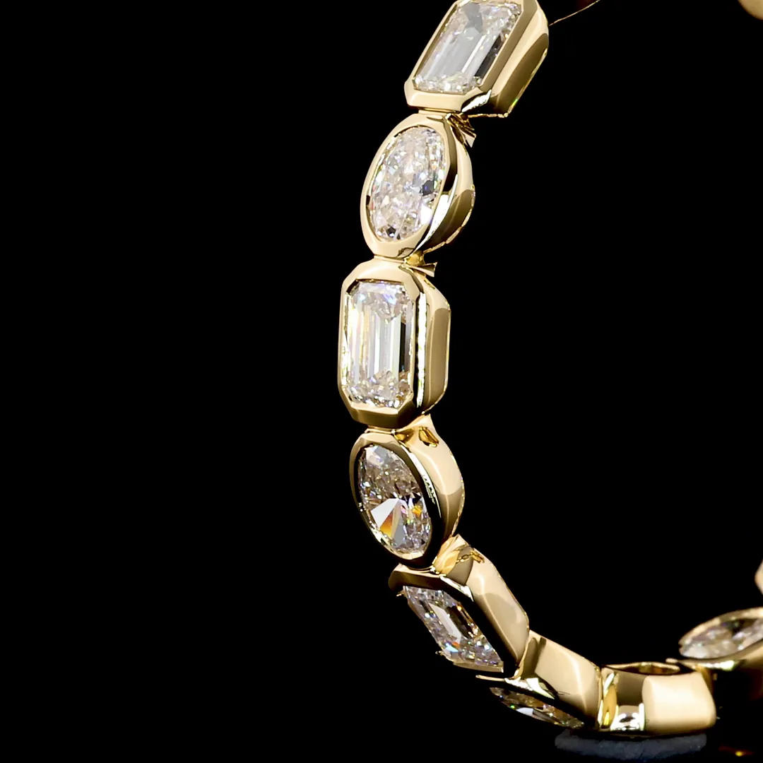 3.83 Cts 18k Yellow Gold Mix Shape C Hoops Earring - Image 4