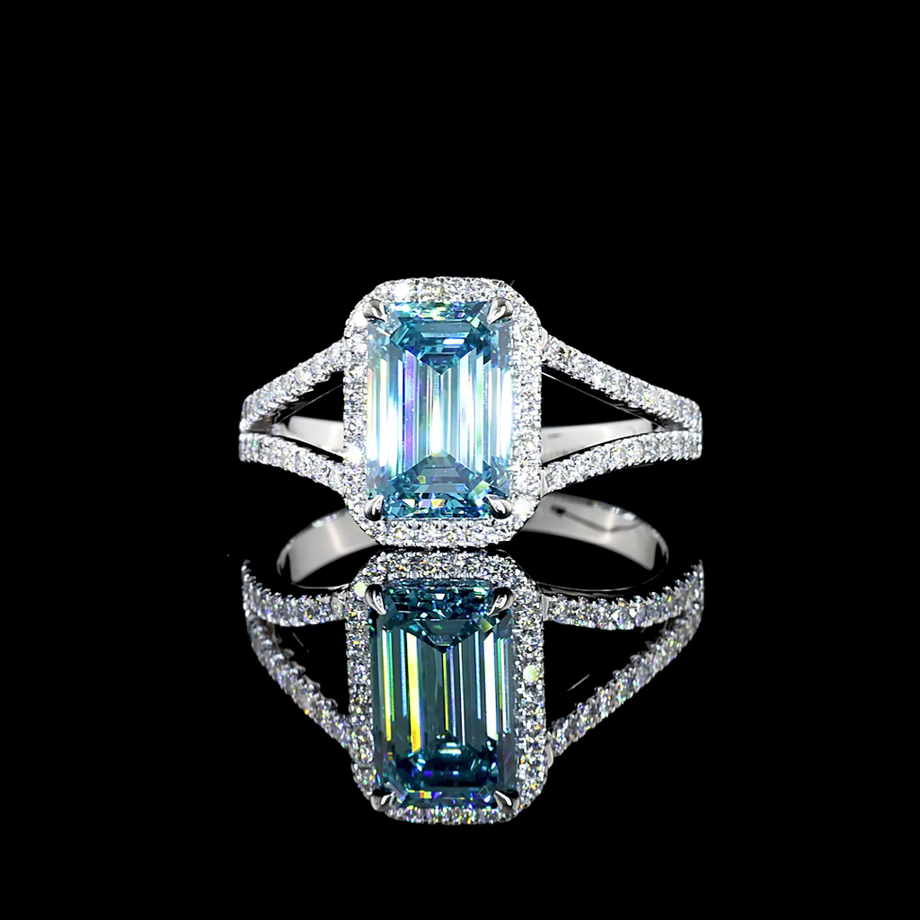 2.21 Cts 14k White Gold Emerald Shape Split Shank Ring - Video