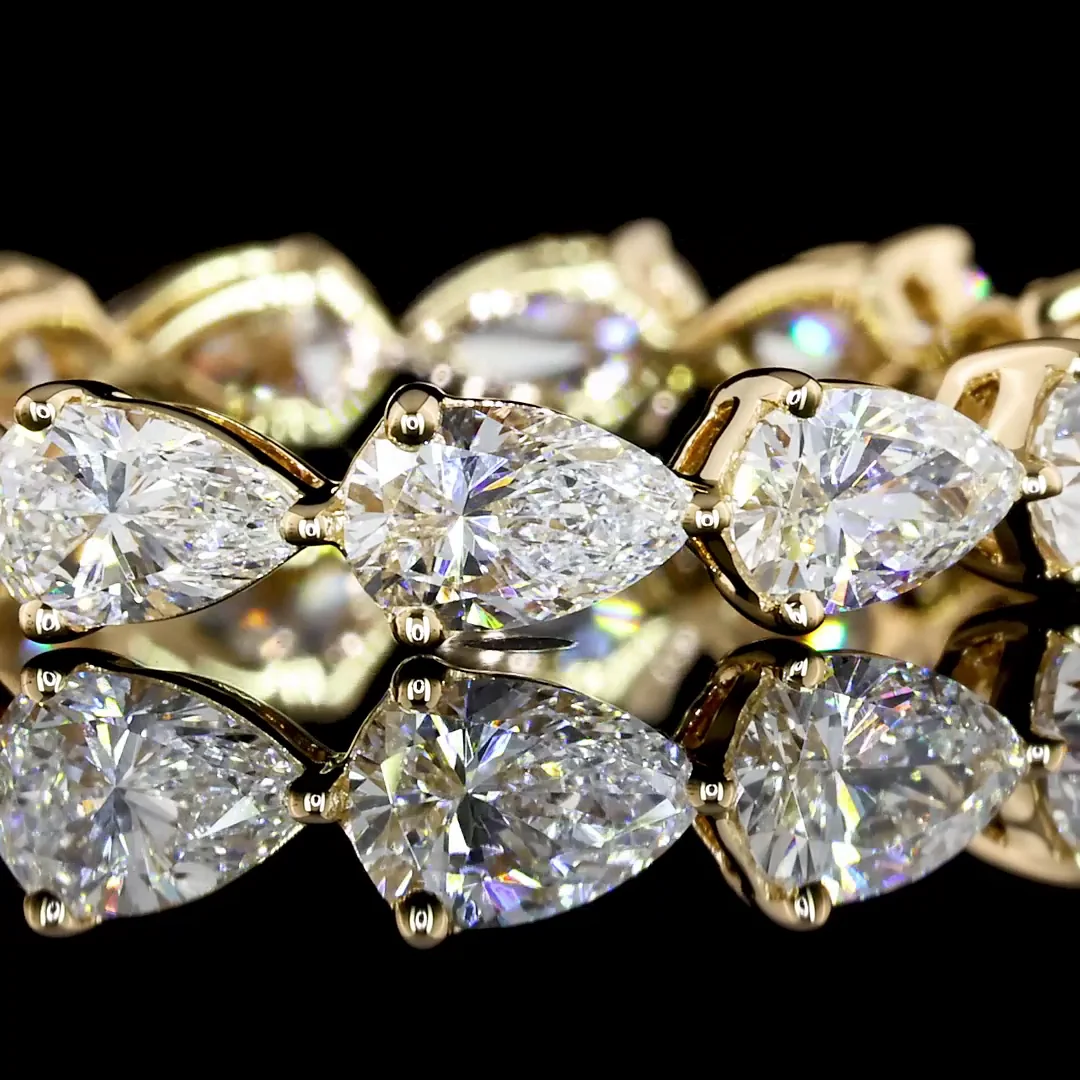 2.02 Cts 18k Yellow Gold Pear Shape Eternity Band Eternity Band - Image 2