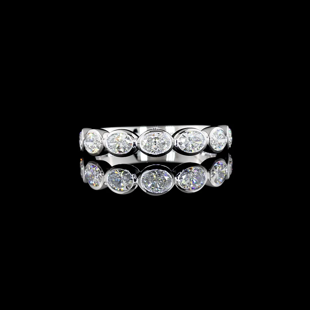 1.06 Cts 18k White Gold Oval Shape Half Eternity Eternity Band - Video