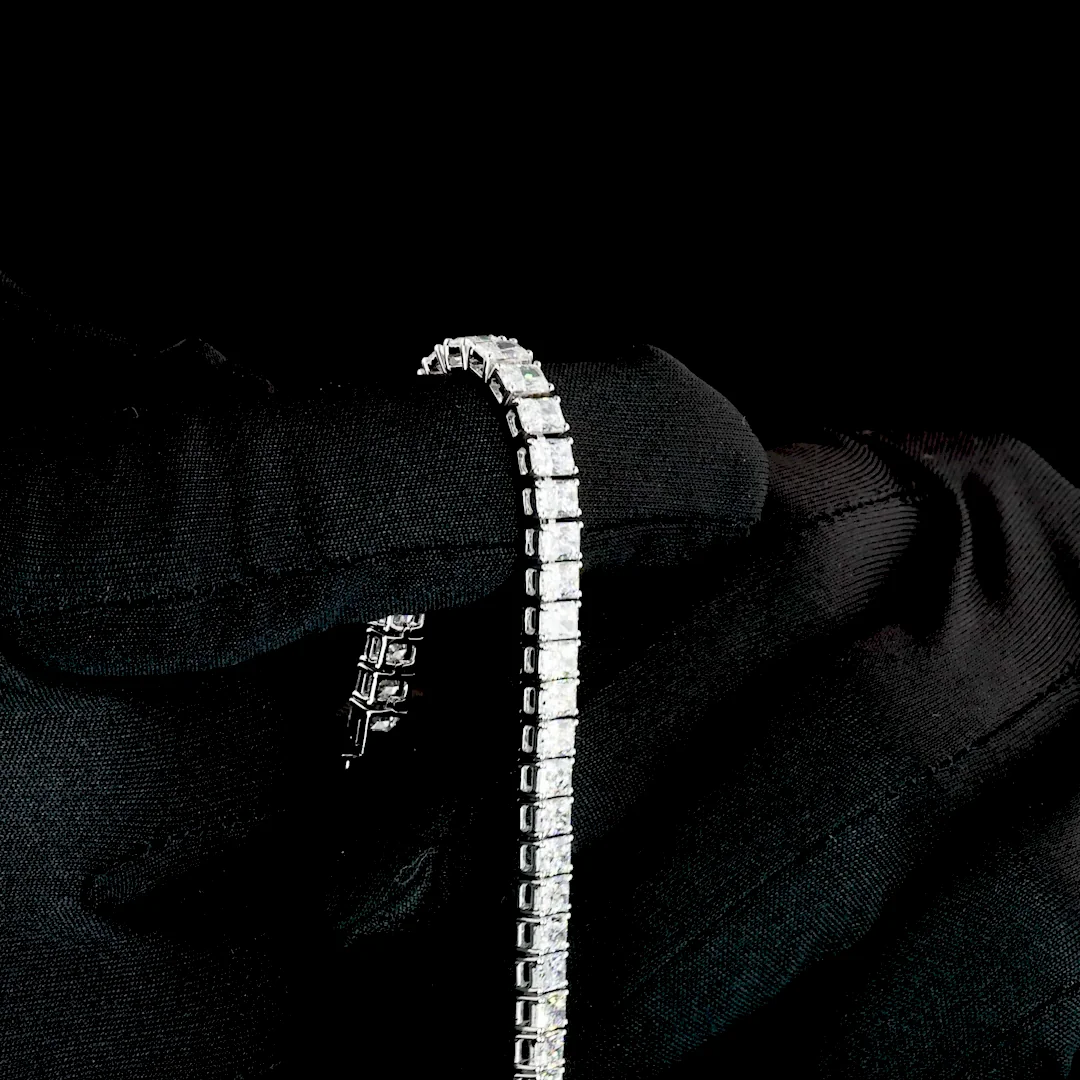 10.21 Cts 14k White Gold Radiant Shape Tennis Bracelet - Image 4