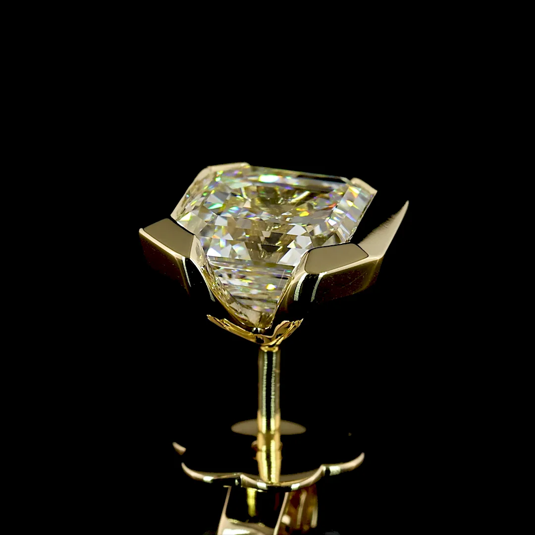 4.03 Cts 14k Yellow Gold Asscher Shape Studs Earring - Image 4