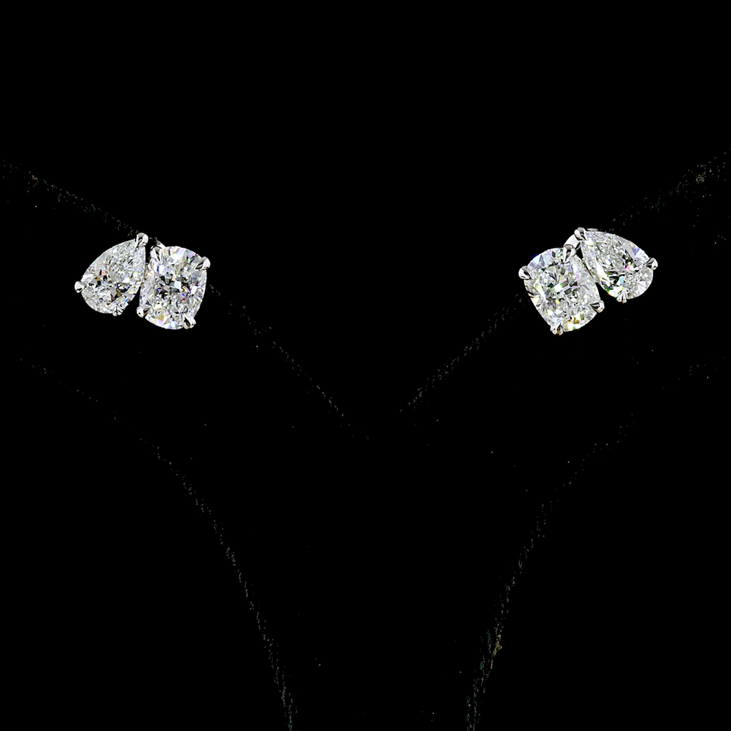 3.91 Cts Platinum Mix Shape Studs Earring - Video