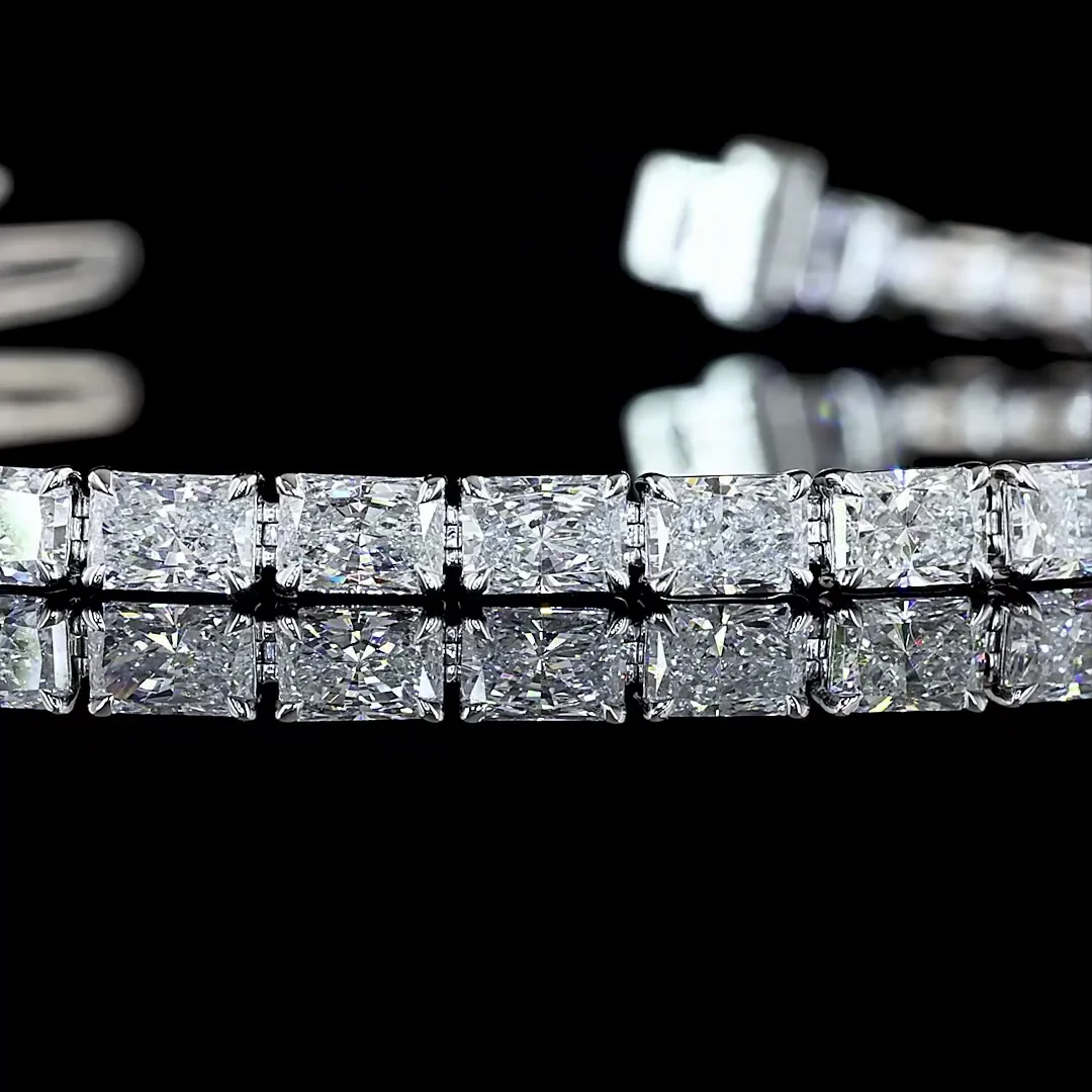 6.99 Cts 14k White Gold Radiant Shape Tennis Bracelet - Image 2