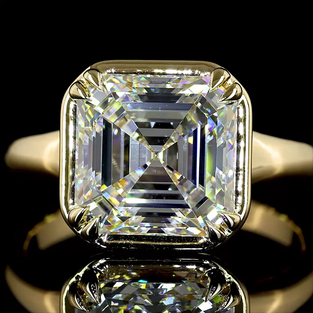 4.18 Cts 14k Yellow Gold Asscher Shape Solitaire Ring - Image 3