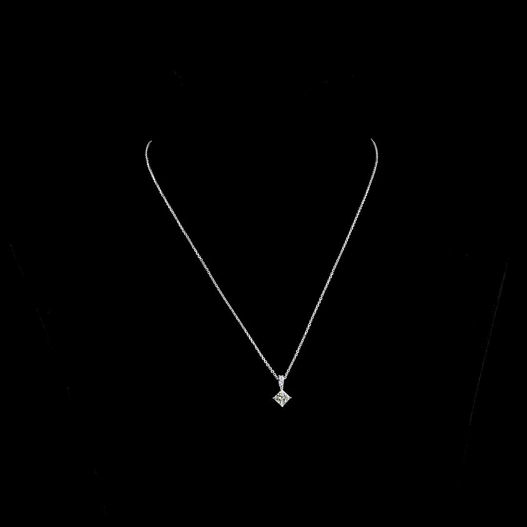 0.79 Cts 14k White Gold Princess Shape Pendant Pendant - Video