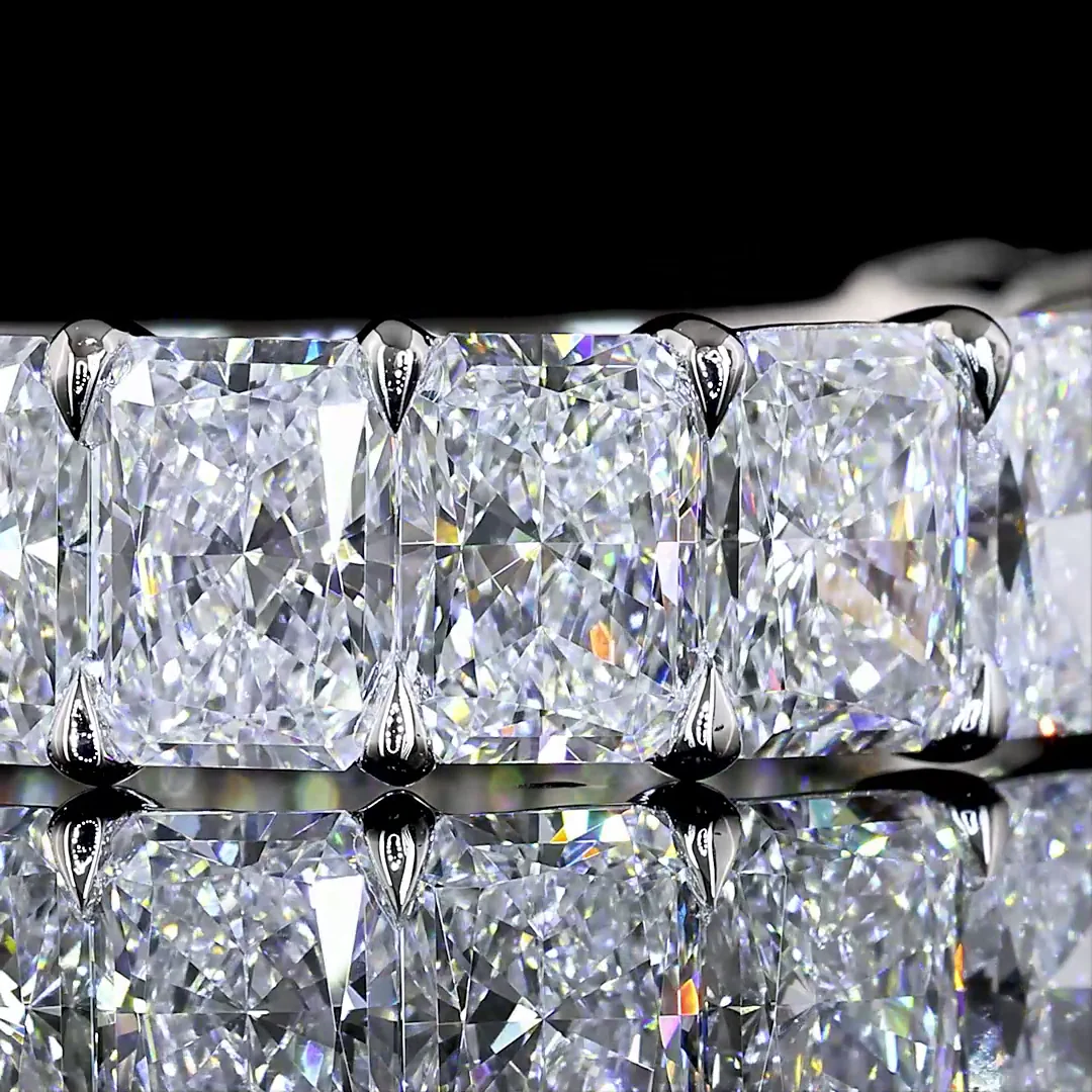 4.52 Cts Platinum Radiant Shape 3/4 Band Eternity Band - Image 3