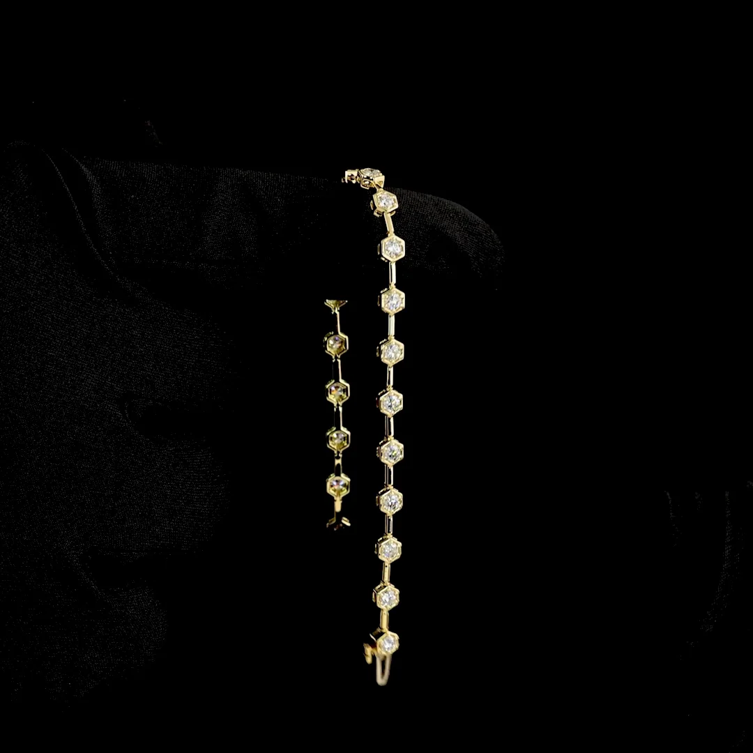 1.57 Cts 14k Yellow Gold Round Shape Station Bracelet - Image 3